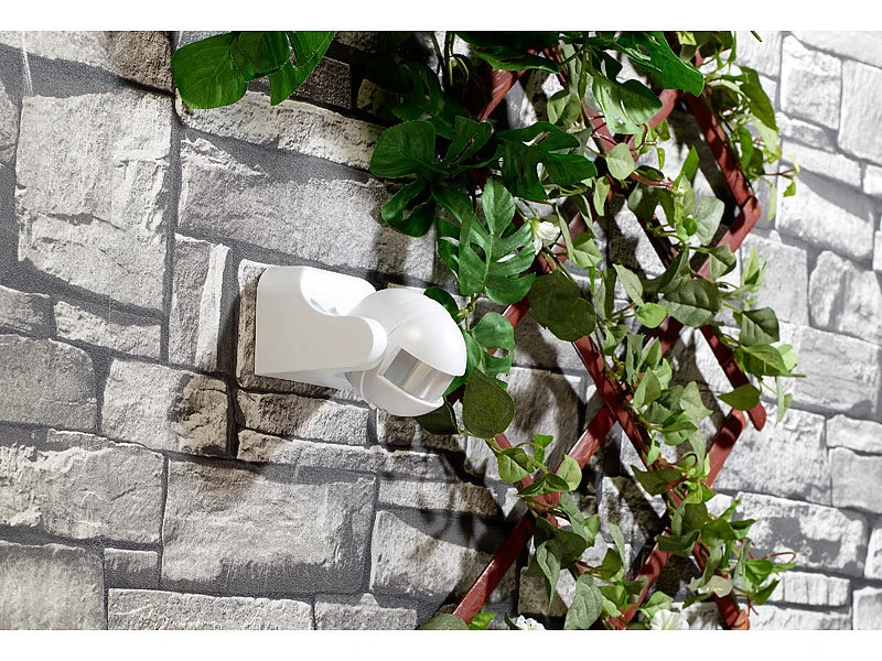 Revolt Bewegungsmelder Außen:Vertikal Schwenkbarer 180°-PIR-Bewegungsmelder, 230 V, IP44 4 Revolt Bewegungsmelder Außen:Vertikal Schwenkbarer 180°-PIR-Bewegungsmelder, 230 V, IP44 – Bild 2