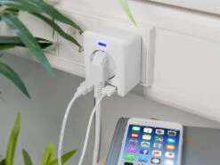 Luminea Home Control Energie Monitor:2er-Set WLAN-Steckdosen, 2 USB, App, Komp. Zu Alexa, Google, Siri -Pearl Shop nx4910 5