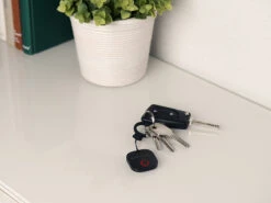PEARL Key Finder:4in1-Mini-Schlüsselfinder M. BT, App & GPS-Ortung, 80 DB, 2er-Set -Pearl Shop zx5158 16 1